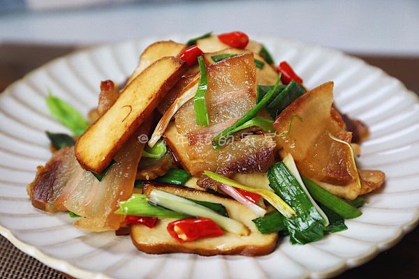 咸肉的做法（轻轻松松10个步骤做出咸肉）