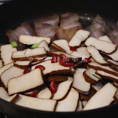 咸肉的做法（轻轻松松10个步骤做出咸肉）