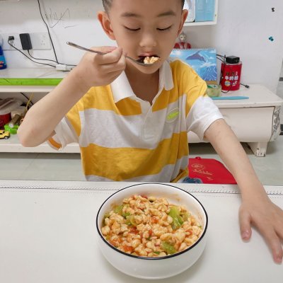 如何做疙瘩汤（家喻户晓的疙瘩汤家常做法）