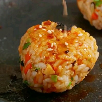 日式飯團的做法,日式飯團的做法和配料