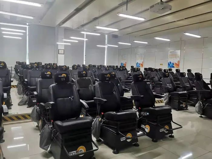 VR驾驶培训，不一样的驾校体验