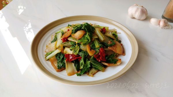 奶白菜做法大全家常菜（做出好吃健康的蒜辣肉香奶白菜）