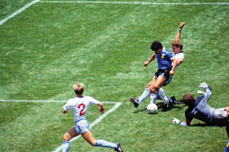 2002年世界杯阿根廷对英格兰(《50经典神战》第四十八期 阿根廷2比1英格兰 神之舞)