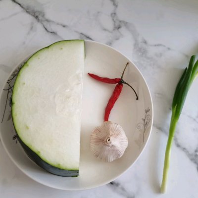 清炒冬瓜的做法（媲美大厨清炒冬瓜的烹饪方法）
