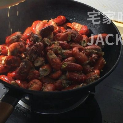 龍蝦怎么做好吃又簡單,龍蝦怎么做好吃又簡單的方法