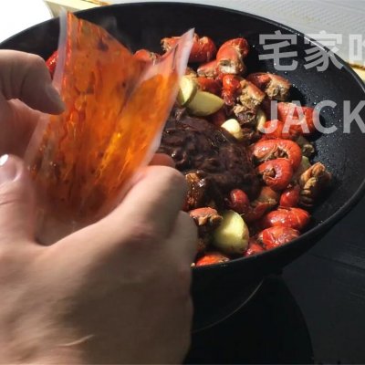 龍蝦怎么做好吃又簡單,龍蝦怎么做好吃又簡單的方法
