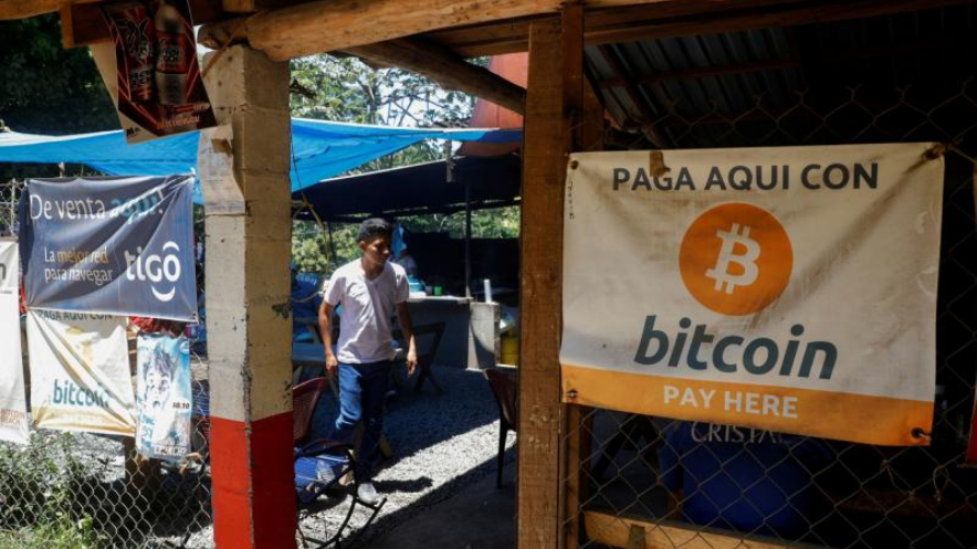 比特币在萨尔瓦多“合法”，但这个国家七成人无银行卡