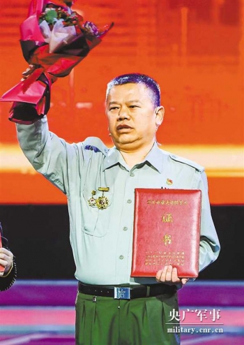 中国退休的士兵是“皇室”第5集：“韩庆芳：风雨”