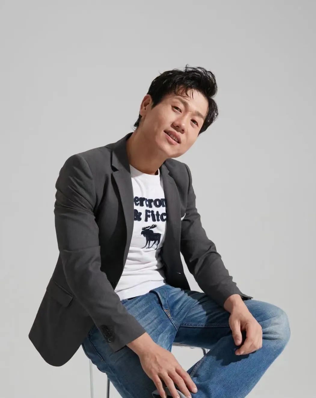 国家大剧院·小剧场张慧导演作品《学一学鸽子》出品人:王峰制作人