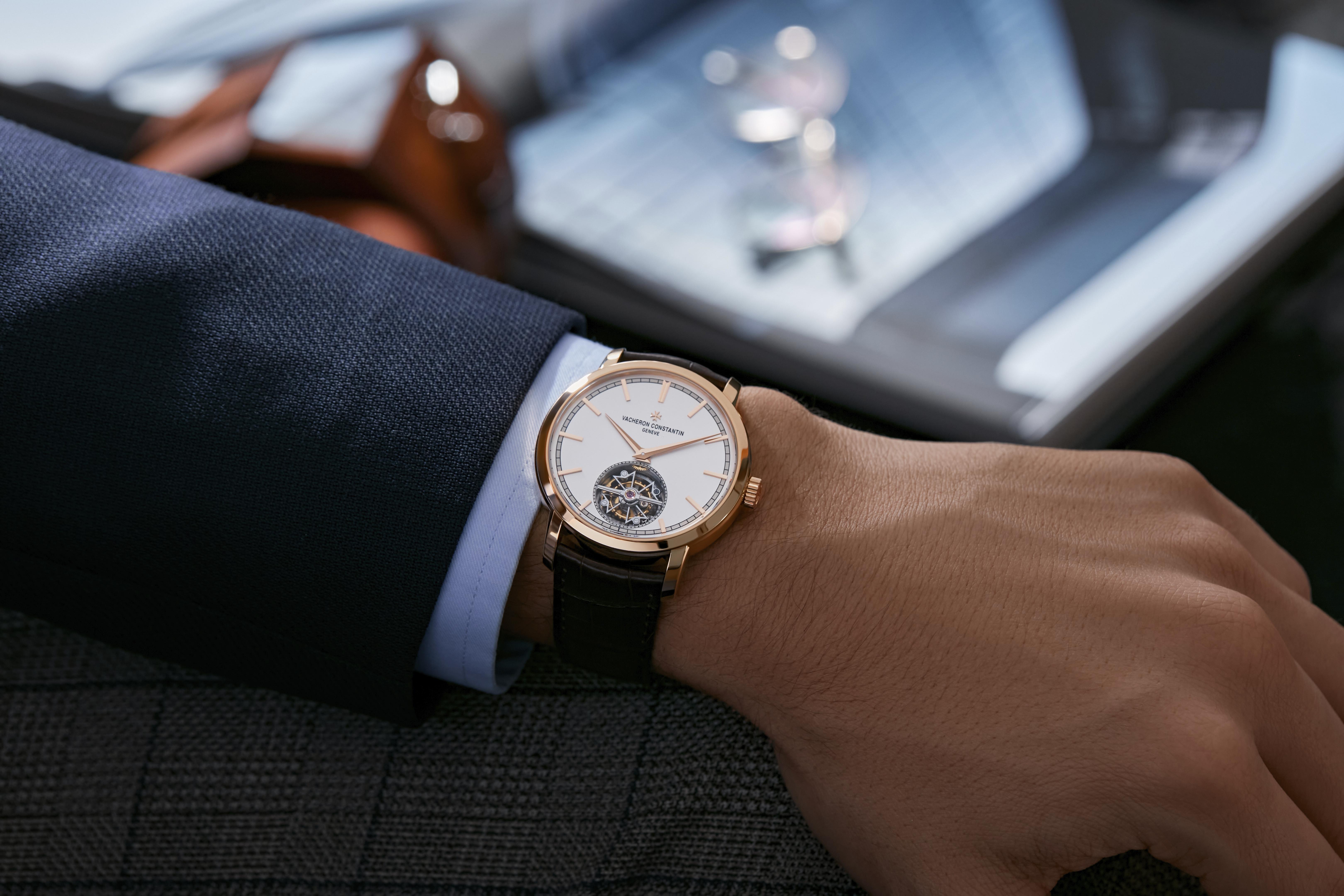 海瑞温斯顿 ocean 双时区腕表黑色限量款_迈斯奢侈品网-奢侈品牌排行