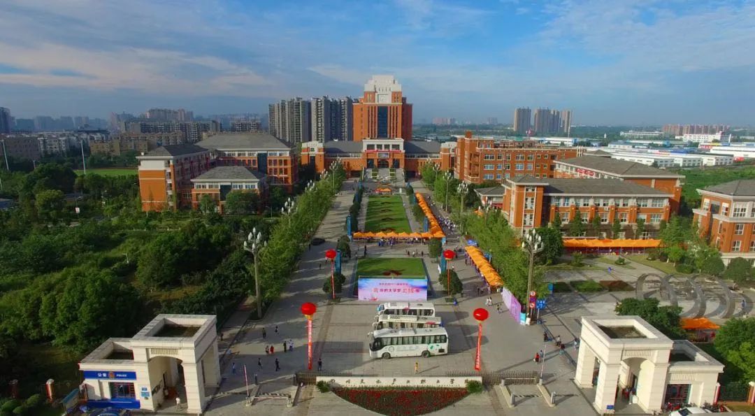 为什么一定要来双流念大学？这些理由让你无法拒绝...