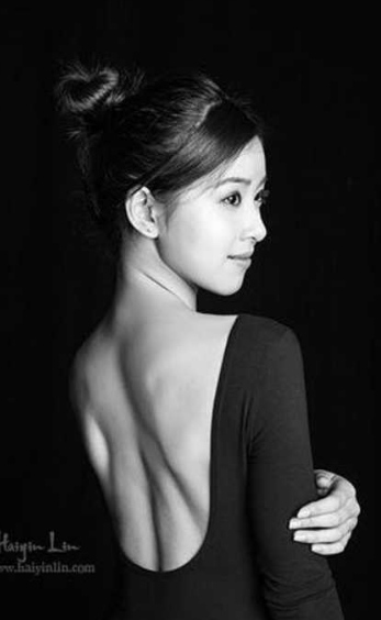 27歲章澤天寫真曝光，穿短褲秀白嫩美腿，清純性感又少女范十足