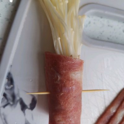 万万没想到，让我爱上下厨的竟是培根金针菇卷