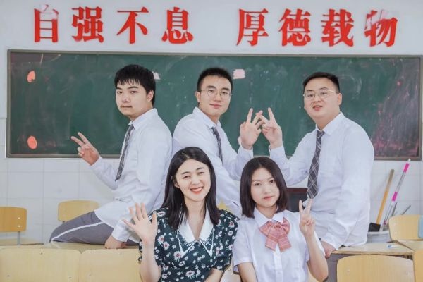 低进高出(曾离普高线差100分，如今通过技能高考上大学，中职生“低进高出”通过努力一样圆梦)