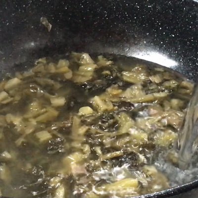 酸辣粉絲湯的做法,酸辣粉絲湯的做法家庭步驟