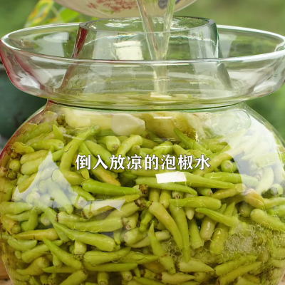 泡椒怎么腌制（在家自制泡椒做法酸辣开胃）