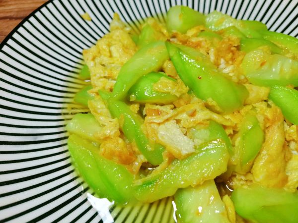 絲瓜炒蛋,絲瓜炒蛋的做法