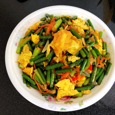 蒜苔青椒炒鸡蛋的做法 - 智能马桶之家