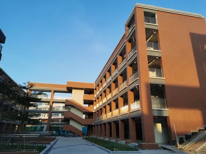 佛冈县第四小学,佛冈县第四小学校长