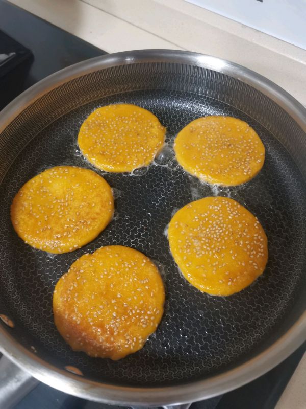 南瓜餅的做法大全,南瓜餅的做法視頻教程