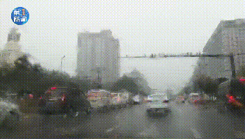 此刻，西安雨大到模糊！红色区域的市民请避雨！还有，这些区域将停电