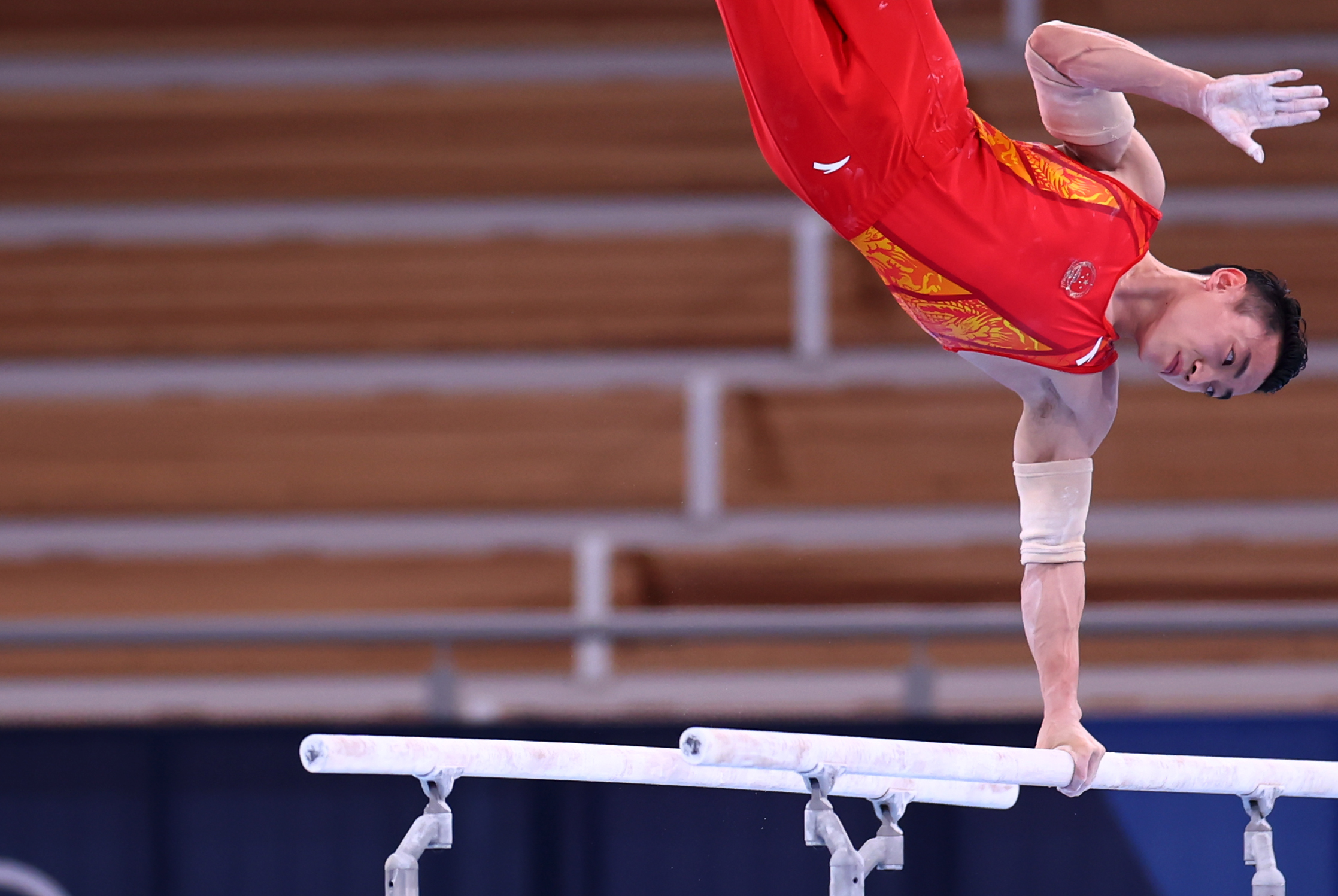 (东京奥运会)(12)体操——男子团体决赛赛况新华社照片,东京,2021年7