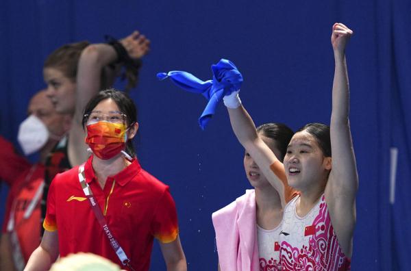 奥运会跳水女冠军有哪些(东京奥运会｜跳水——女子双人十米跳台决赛：陈芋汐/张家齐夺冠)