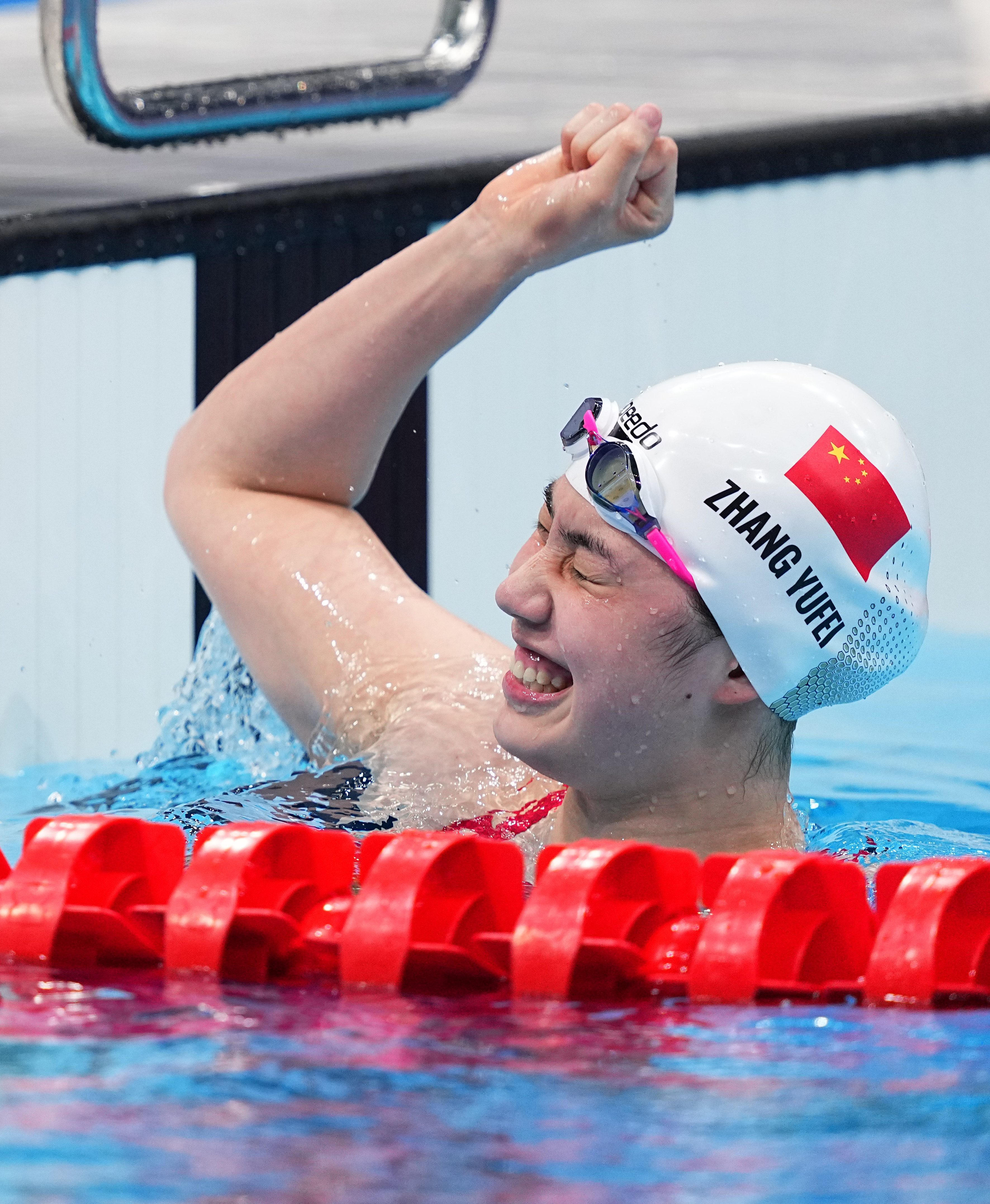 张雨霏女子200米蝶泳夺金视频张雨霏女子200米蝶泳夺金