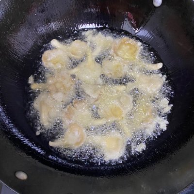 炸蘑菇的做法,炸蘑菇的做法視頻
