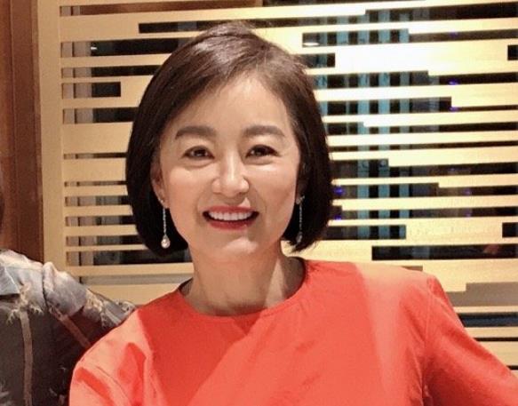 迷倒影坛的6位女明星，一个比一个绝色，有人被誉为“地球球花”