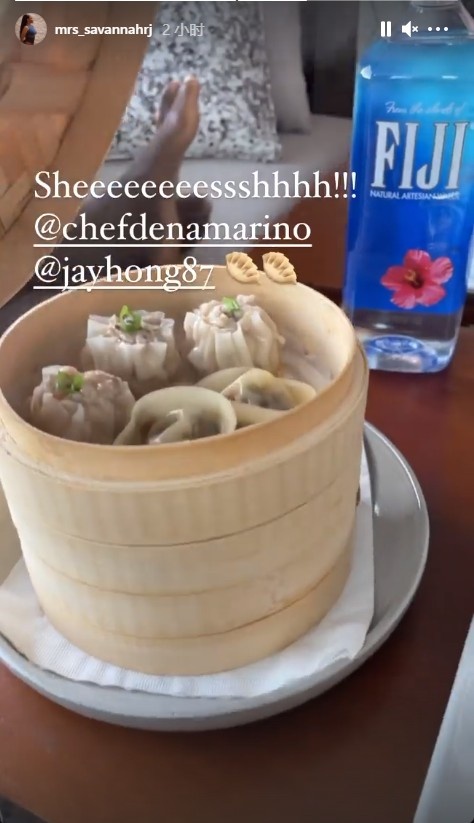 看着就很不错！詹姆斯妻子萨瓦娜INS晒中式蒸饺
