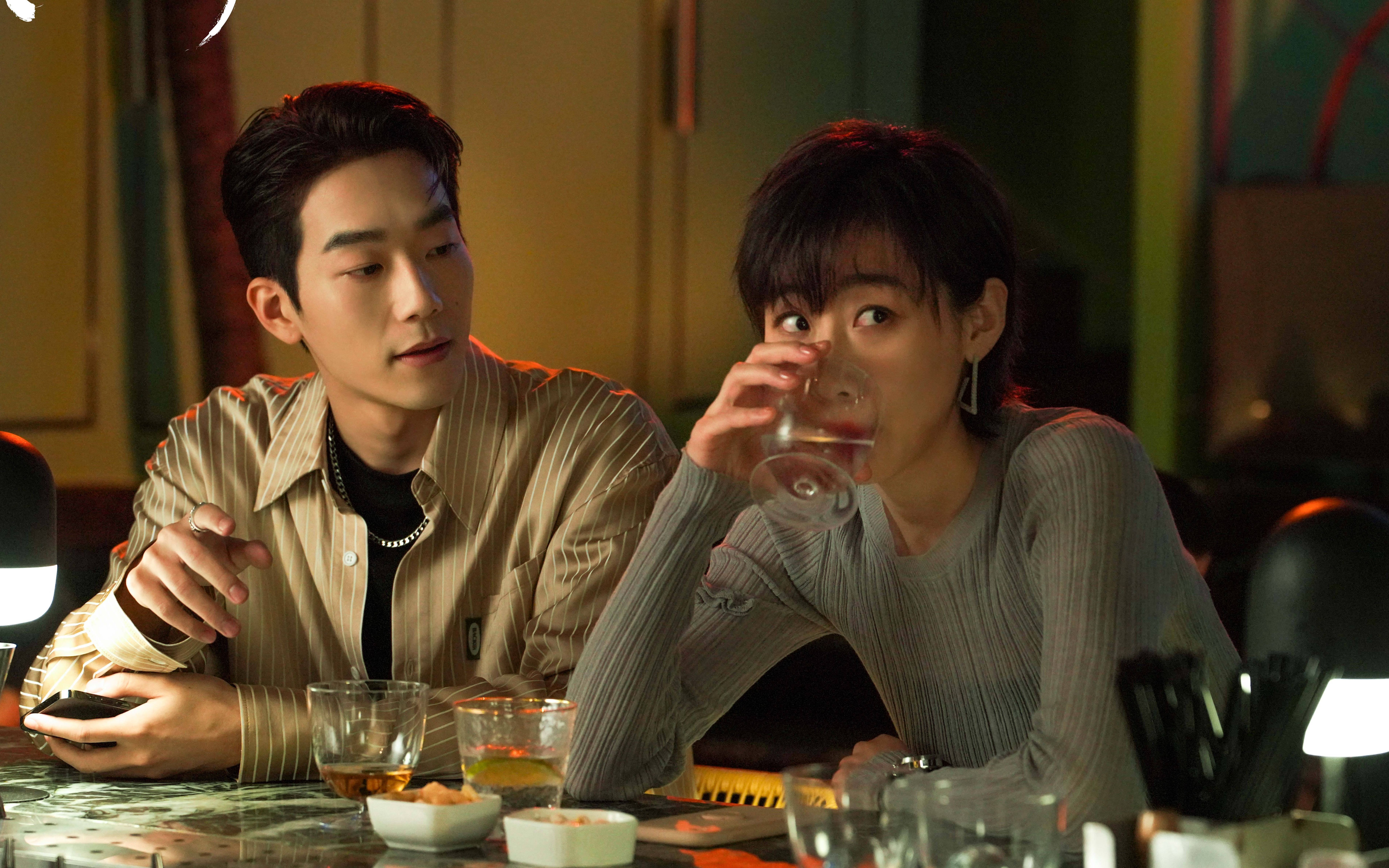 由李漠执导,周雨彤,孙千,白宇帆,任素汐,金靖等共同主演的12集短剧