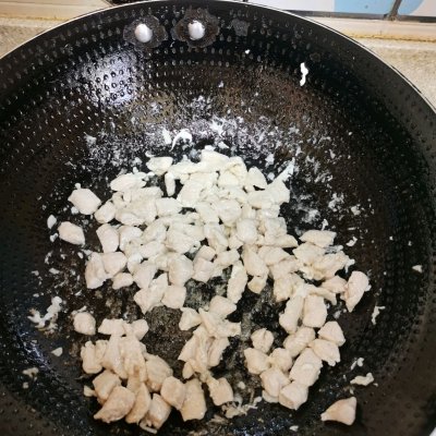 宮保雞丁做法,宮保雞丁做法視頻教程