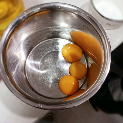 雪糕巧克力的做法（推荐超简单的自制巧克力冰淇淋）(2)