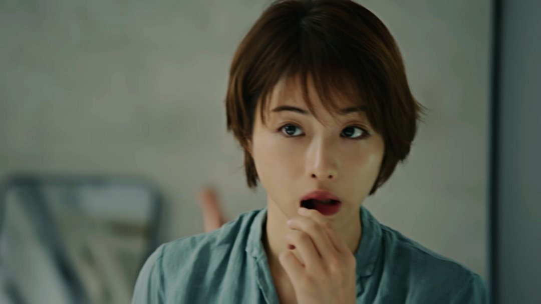女明星扎推剪短发，有的翻车有的好看，重点都在这里啦