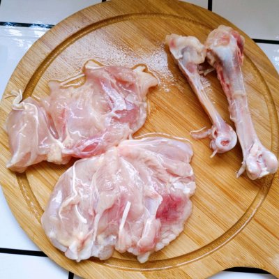 雞腿飯?jiān)趺醋?雞腿飯?jiān)趺醋龊贸杂趾?jiǎn)單