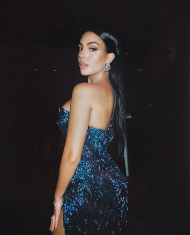 「社交秀」因莫比莱与妻子享受最后的假期 佩莱瓦尔加秀恩爱(穆勒女友