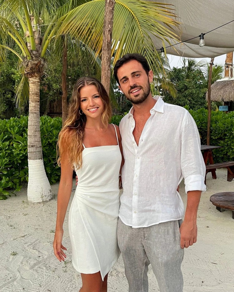 「社交秀」因莫比莱与妻子享受最后的假期 佩莱瓦尔加秀恩爱(穆勒女友