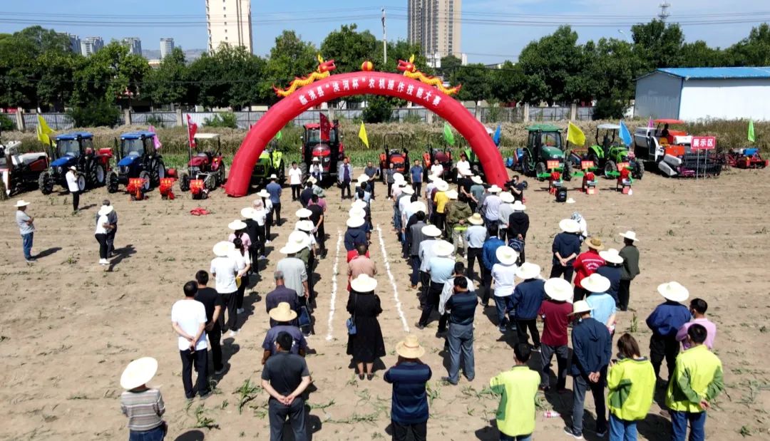 高手過招實(shí)力對(duì)決！直擊臨洮縣“洮河杯”農(nóng)機(jī)操作技能大賽