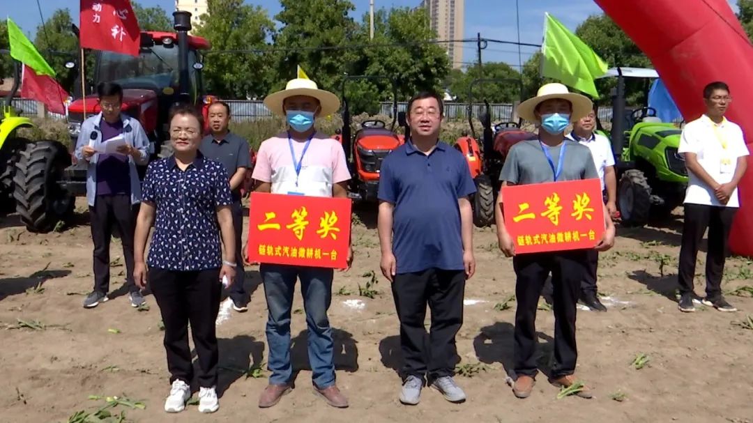 高手過招實(shí)力對(duì)決！直擊臨洮縣“洮河杯”農(nóng)機(jī)操作技能大賽