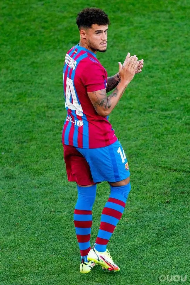 可能离开的消息传出之前,10号是球队中唯一可用的号码(25号留给守门员