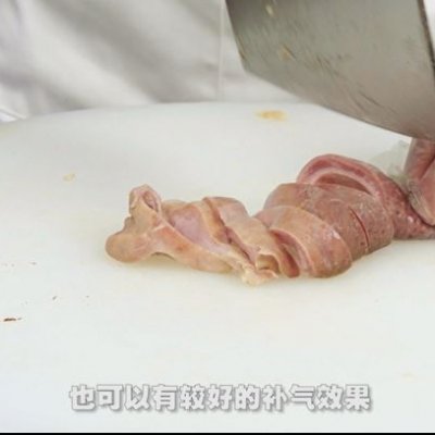 豬肚雞,豬肚雞的制作方法及配料