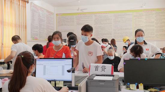 暖心！生源地助学贷款，助大学生圆梦