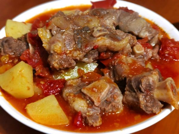蕃茄牛尾湯,
