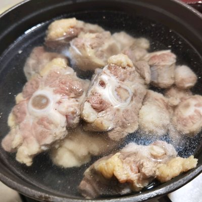 蕃茄牛尾湯,