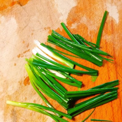 川味辣椒油怎么做（凉菜拌菜灵魂四川辣椒油教程）