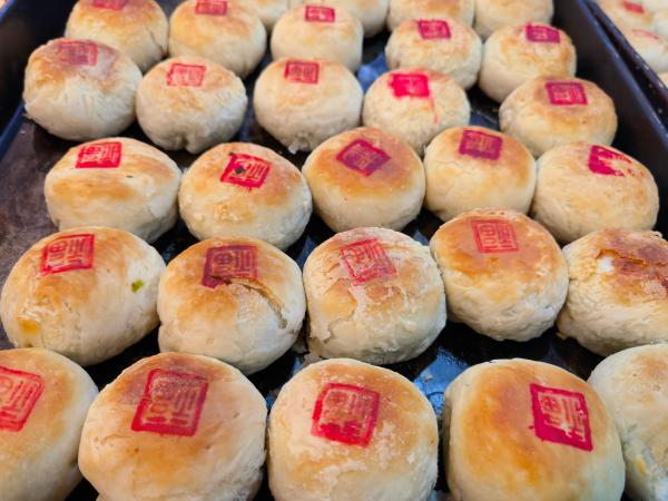 鮮肉月餅真不是煎肉包！16家上海現(xiàn)烤月餅品牌大盤點(diǎn)，口水嗒嗒滴