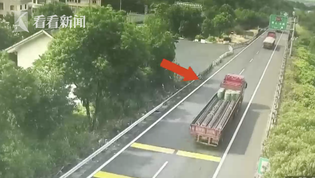 吓出身冷汗！两个轮子掉了，货车仍在高速上狂奔……交警：过分了