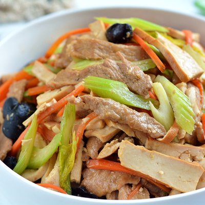芹菜香干肉絲,芹菜香干肉絲的做法