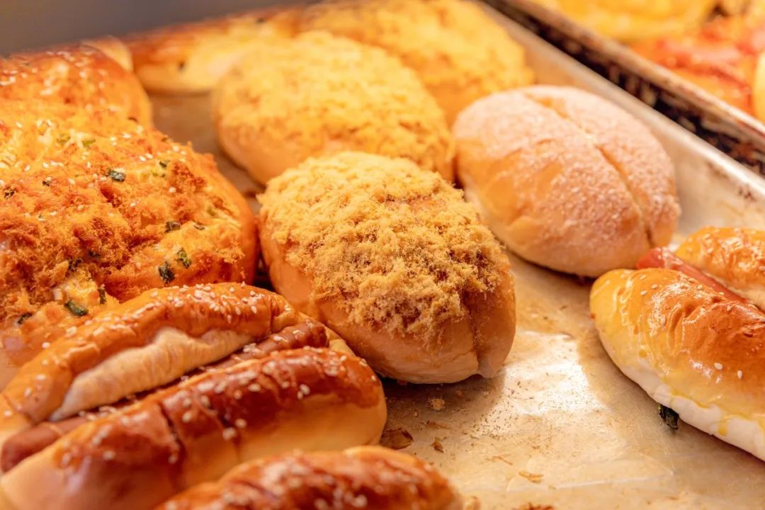 人均3蚊！这家现烤现卖的老饼铺，荔湾街坊吃了20多年